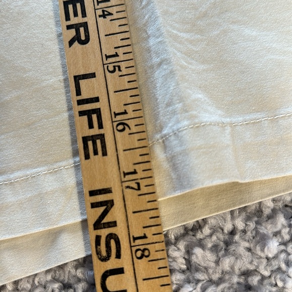 Talbots Women’s Tan Shorts Size 16 - Picture 6 of 6